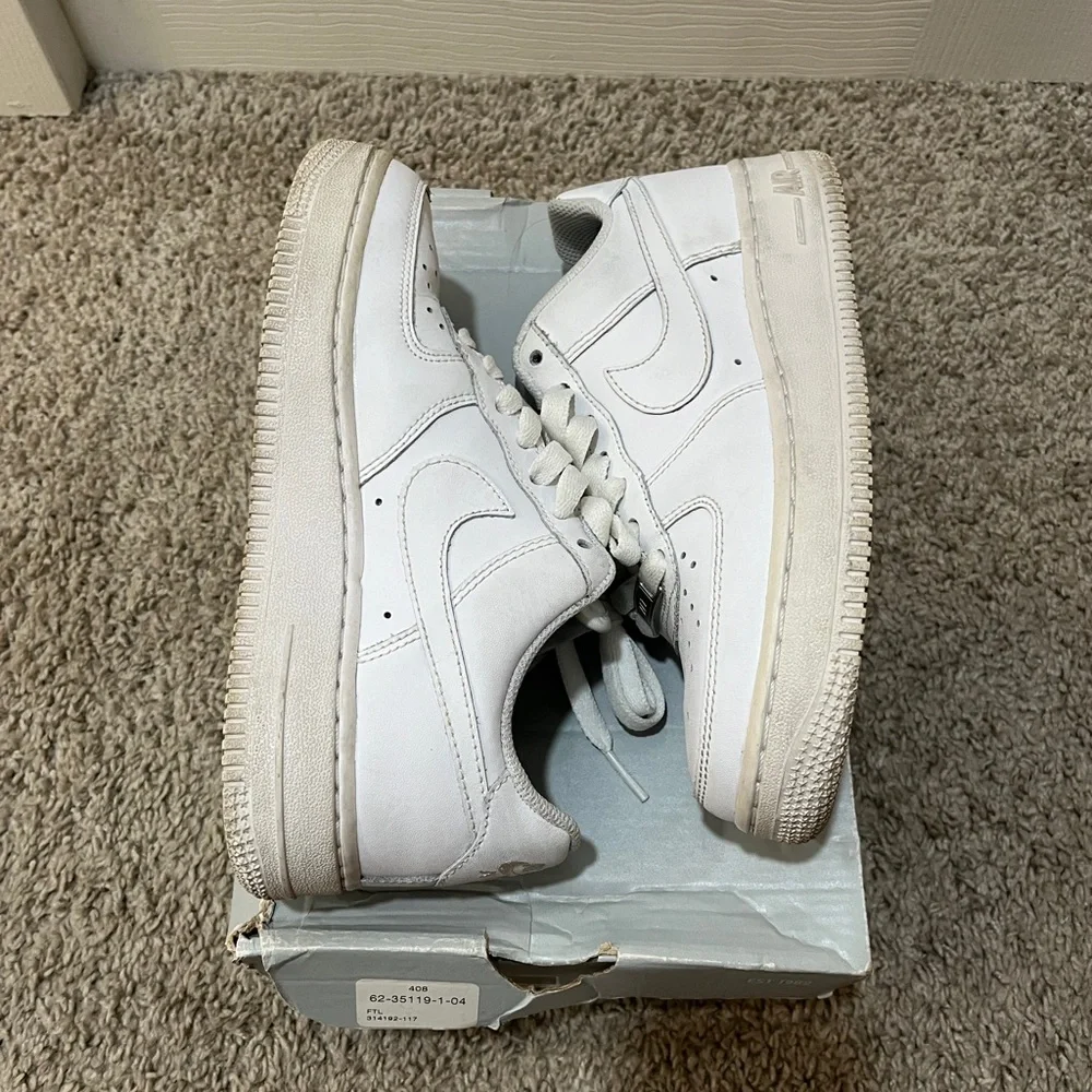 Nike White Sneakers - Picture 2 of 3